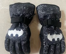 H&M Kids Batman Ski Gloves Age 6-8