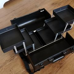 Professional Makeup Beauty Organizer Train Case