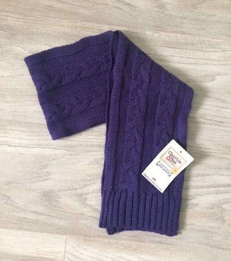 BRAND NEW Charlie and me Kids Scarf (Purple)
