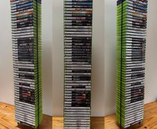 Xbox 360 Games with Stand