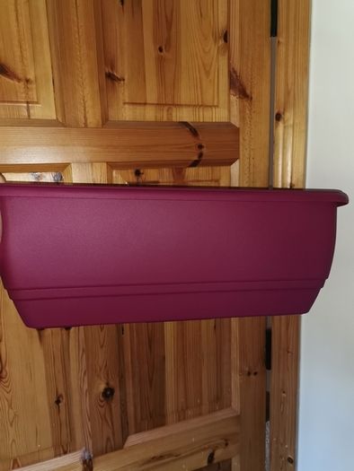Large Flower Pot - excellent for indoor & outdoor plants