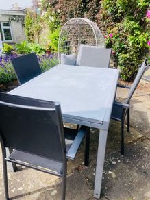 Garden table and 6 chairs