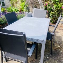 Garden table and 6 chairs