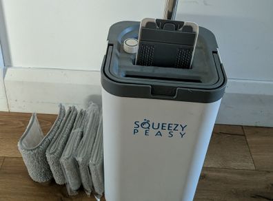 Squeezy Peasy Mop