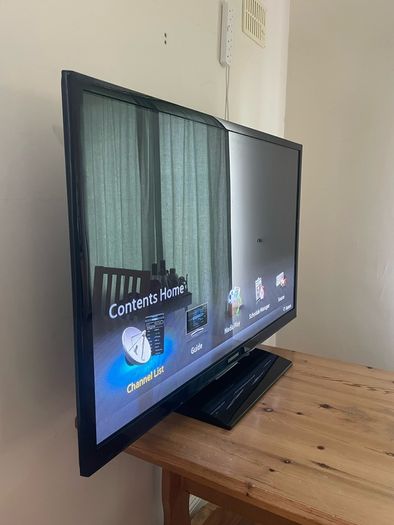Samsung 51" Plasma TV // Amazon fire TV stick