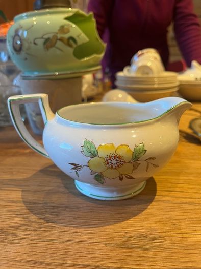 Burgess bros plates and jug