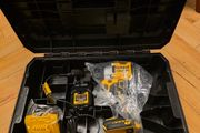 dewalt 1/2 nut gun kit