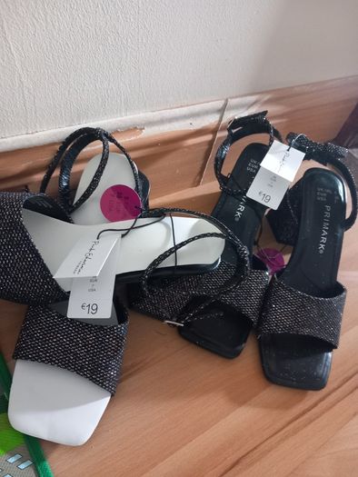 Sandals Heels BNWT