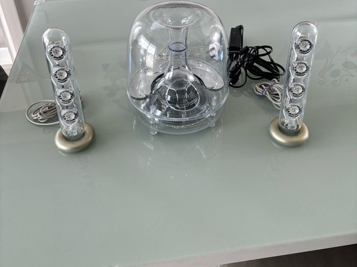 Harmon Kardon sound sticks and subwoofer