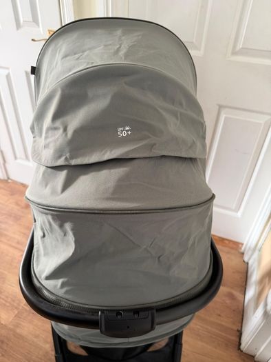 Babylo Panorama XTi 2 in 1 Travel System Bundle (Excellent Condition)