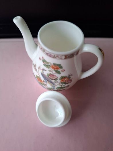 Vintage Wedgwood Kutani Crane Miniature Coffee Pot with Lid Bone China
