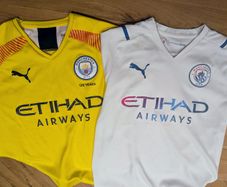 Man City Away Shirt (13-14y) Shorts and Goalkeeping shirt