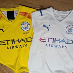 Man City Away Shirt (13-14y) Shorts and Goalkeeping shirt