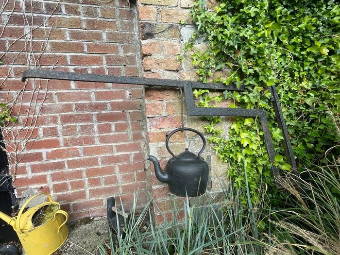 Cast iron garden collection