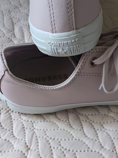 Converse All Star Trainers in Pink