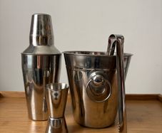 4 Piece Stainless Steel Cocktail & Bartender Set
