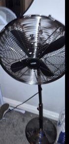 Standing fan