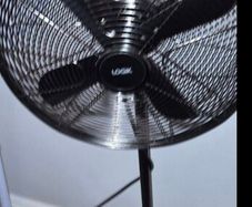 Standing fan