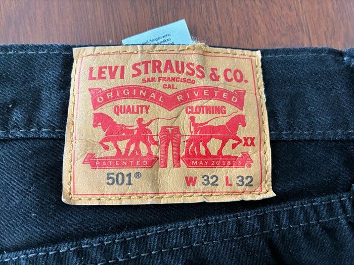 Levi 501 men's black denim jeans - Size 32x32