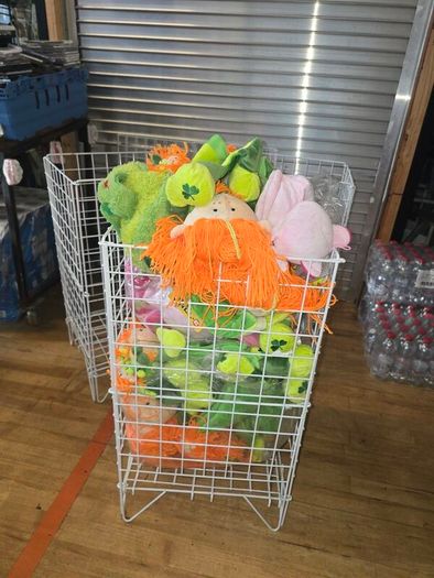 display baskets containers