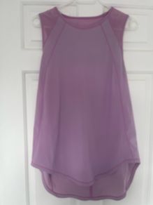 Lululemon gym top