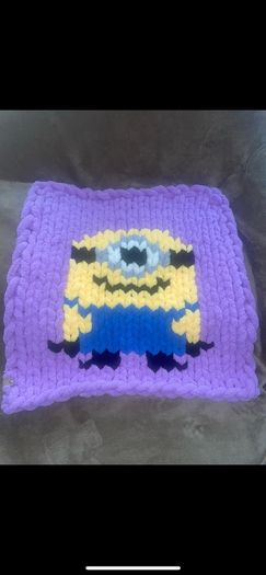 Custom Handmade Chunky Knit Blankets Available