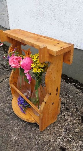 Rustic floating / stand flower vases / display