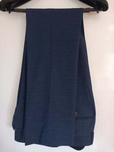 Mens blue 3 piece suit reduced to 95 euro