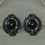 Vintage Avon Gold Tone Earrings Image 2