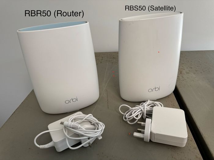 Orbi AC3000 mesh wifi router system