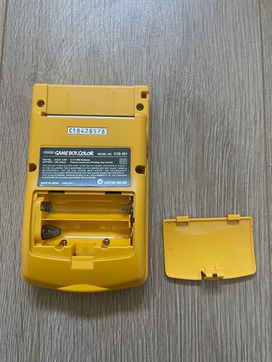 Nintendo Gameboy Color Yellow CGB-001 + Flash Card 4GB