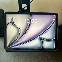 iPad Air M4 11 inch 128GB, Space Grey, 100% Battery, Like New
