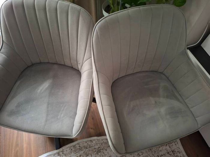 swivel chair