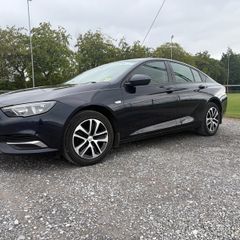 2019 Opel Insignia clean car