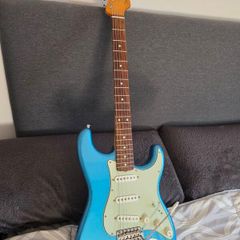 Fende Strat