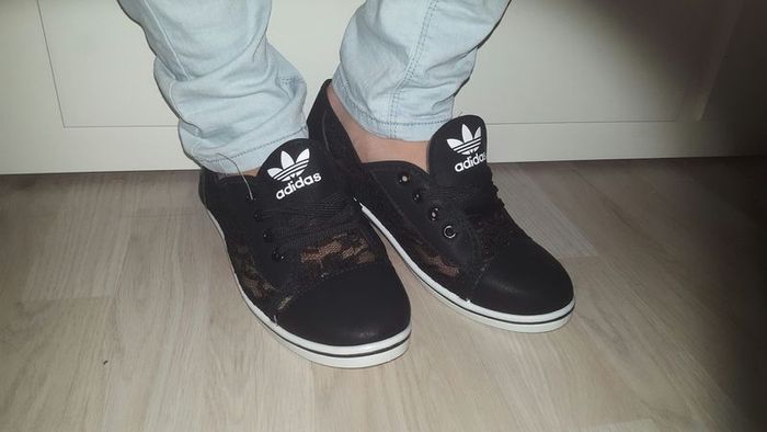 New lace trainer's