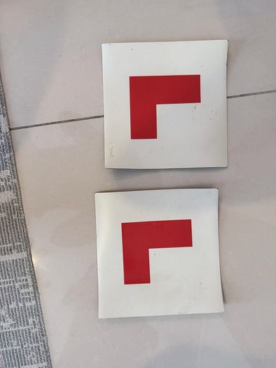 Magnetic L plates