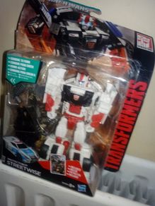 Transformers Combiner Wars Streetwise..