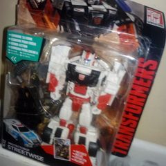 Transformers Combiner Wars Streetwise..