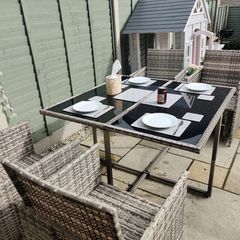 Rattan cube set