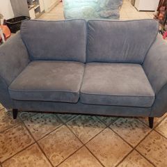 2 seater with delivery available