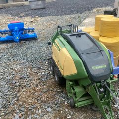 bruder baler