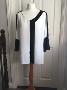 Dressy Top Monochrome Size 16