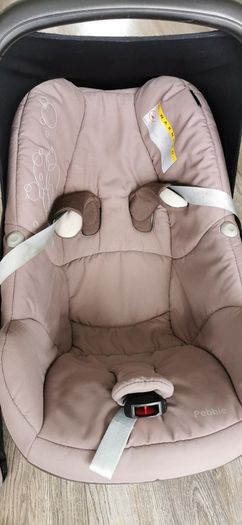 Maxi Cosi Pebble car seat