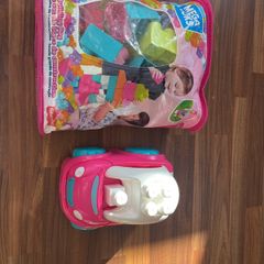 Bag of Mega Bloks - Building blocks and car