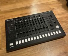 Roland TR-8S