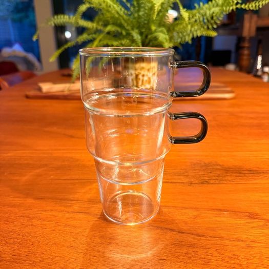 Vintage-Style Stackable Glass Cups / Mugs