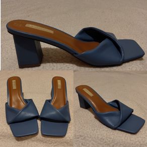 beautiful blue occasion shoes
