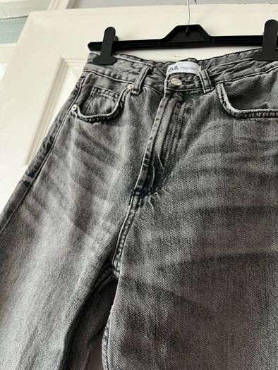 zara straight grey jeans, perfect condition 34 size