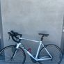 Giant Defy 4 Adult Road Bike Image 4